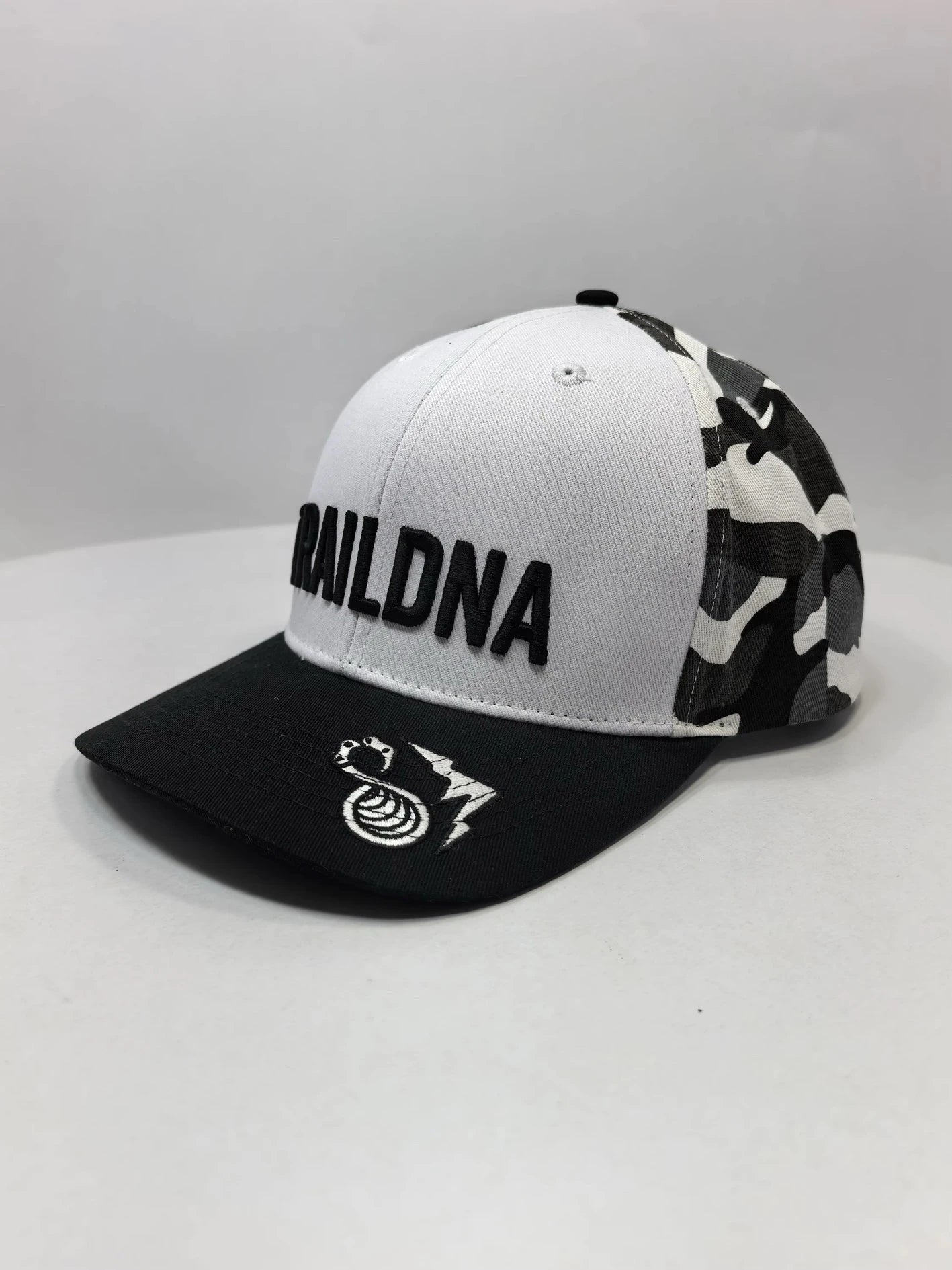 TrailDNA Baseball Cap – White Camo - TrailDNA - Mtb
